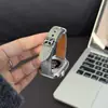 Adecuado para correas de Apple Otoño e Invierno Iwatchse129 Correa de reloj Ultra8 Moderna de mezclilla Pulsera para muñeca de chicas