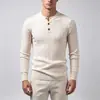 Suéter Masculino de Malha Trançada com Gola Henley Outono Inverno Slim Fit Cardigã de Malha Trançada Camada Base de Moda Versátil Masculino