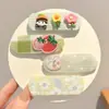 4 Paquetes de Lindos Pasadores para Bebé Estilo Coreano para Niñas con Flequillo y Pegatinas para Cabello Suelto Estilo Ins Pegatinas Mágicas de Dibujos Animados en la Parte Posterior de la Cabeza