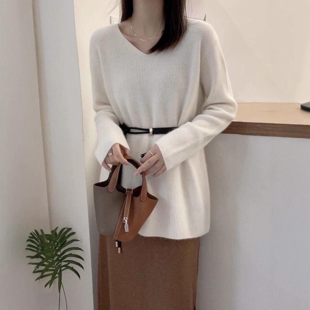 复制_v领中长款纯色羊毛衫女遮屁股秋冬季欧货高.jpg