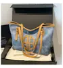 Bolsa de axila de grande capacidade para o dia a dia 2025 nova bolsa feminina bolsa de ombro casual estilosa bolsa tote elegante com bloqueio de cores