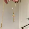 Collar de Cadena para Clavícula con Flor de Iris Cepillada Vintage de Plata de Ley S925 para Mujer, Nicho de Alta Gama Lujo Ligero Versátil Nuevo