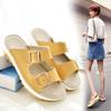 Sandalias nuevas de verano transfronterizas de fábrica de Fujian Sandalias casuales populares para mujer Zapatillas de cuña de piel de vaca para estudiantes arena