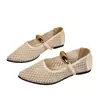 Sandalias de suela blanda para mujer, cómodas y casuales para el commuting, diseño plano, nueva colección de verano 2026, disponibles en tallas grandes, con diseño calado, aptas para uso tanto en interiores como en exteriores