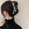 Grampo de Cabelo Metálico Estilo Minimalista de Alta Qualidade para Mulheres com Cabelo Grosso, Presilha Grande para Coques na Parte de Trás da Cabeça, Acessório de Cabelo Tipo Pinça Tubarão