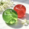 Juguete Squishy de Manzana Roja, un superventas transfronterizo, es una manzana verde brillante que se puede moldear y se retrae lentamente, lo que lo convierte en un juguete para aliviar el estrés.
