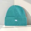 Gorros Cálidos de Lana para Otoño e Invierno para Mujer, Gorros de Punto Bordados de Oso Polar Casual Estilo Coreano, Gorros Fríos para Parejas Estudiantes, Tendencia al por Mayor