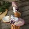 Tênis Esportivo Casual Versátil Sapatos de Treino Alemães Confortáveis Color Block Novos Planos Respiráveis Moda Feminina Solado Plano 2026 Roxo