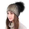 Sombrero de Lana Tejido Cálido de Invierno Estilo Exportación Europeo y Americano Sombrero de Mujer Plateado Bronceado Sombrero de Lana con Pompón de Piel de Mapache