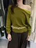 Novedad Otoño/Invierno 2026 Ropa para Mujer de Gama Alta Bloque de Color Cuello Asimétrico Hombros Descubiertos Manga Larga Tejido de Punto Suéter Base Suéter Elegante Versátil
