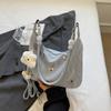Bolsa Feminina Casual 2026 Nova Verão Crossbody Bolsa Bolinho Tendência Textura High-End Super Popular Bolsa de Ombro Sub-braço
