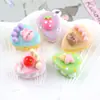 Decorações de Bolo, Capas de Celular Caseiras, Acessórios de Resina Sanduíche de Cola Cremosa DIY, Brinquedos de Comida, Morangos Triangulares, Diversão Infantil Atacado