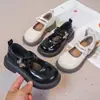 Zapatos de Cuero para Niñas para Primavera y Otoño, Zapatos Negros de Mariposa para Actuación Estudiantil de Pequeña Princesa, Zapatos Individuales de Estilo Británico de Suela Suave para Niñas Pequeñas
