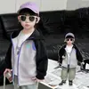 Chamarra con capucha de color block, estilo nuevo para niños, adecuada para primavera y otoño, cárdigan de punto casual y holgado con cremallera