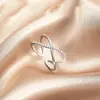 Anillo Cruzado de Viento Frío con Circonita Incrustada en Cobre Baño de Oro Real Anillo Ajustable de Apertura Anillo para Dedo Índice de Mujer Tendencia Ins Chic