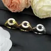 Anillo Letra de Nácar de Alta Gama Nuevo Modelo Europeo y Americano Transfronterizo Baojia, Artesanía Fina, Sensación de Alta Gama, Versión a Juego con Logo, Anillo al por Mayor