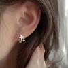 Brincos de Argola Pequenos Dourados com Cruz de Diamantes Cintilantes para Mulheres, Versáteis e Únicos, Estilo Europeu e Americano, Doces e Descolados, Tendência Hip-Hop