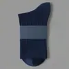 Calcetines de Algodón Puro Negro para Hombres de Negocios Otoño e Invierno Doble Aguja Engrosados de Media Pantorrilla Desodorantes Absorbentes de Sudor Medias Suministro Directo al Por Mayor para Hombres