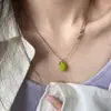 [País de las Hadas de los Campos Verdes] Collar con borla de mariposa de cristal verde estilo bosque para mujer, cadena para la clavícula fresca y chic, collar dulce y fresco para chica popular