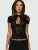 2026 Estilo Europeo Sexy Encaje Patchwork Cuello Gota de Agua Hueco Manga Corta Cintura Adelgazante Moda Callejera Bodycon Camiseta