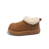 Botas de neve infantis estilo retrô, nova coleção outono/inverno 2026, sapatos de algodão modernos e versáteis para crianças, com forro de fleece adicionado para aquecimento