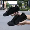 Novos Sapatos Casuais Respiráveis Transfronteiriços com Solado Macio e Biqueira Larga Sapatos Planos para Caminhada Forma Larga Sapatos Tecidos Fly Sapatos Esportivos para Casal Fitness