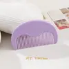 Peine de Media Luna de Macaron de Alto Valor para Flequillo Lindo Portátil Peine de Dientes Finos Color Sólido Regalo para Mejor Amigo Peine para Peinar el Cabello