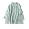 Camisa Bordada Estilo Chino con Mangas de Tres Cuartos Acampanadas 2026 Primavera Nueva Blusa Delgada Bordada Suelta Retro para Mujer