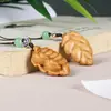 Nueva Sandalia Tallada Hoja Entrega al Día Siguiente Cadena para Teléfono Memoria USB Pendiente para Coche Estilo Llavero Joyería Regalo