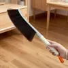 Cepillo de alambre extendido y afilado para cama, cepillo suave de cerdas para quitar el polvo en interiores, disponible para venta al por mayor, cepillo para quitar el polvo que se puede colgar