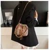 Bolsas Populares Deste Ano Bolsa Saco Feminina 2025 Novo Estilo Outono e Inverno Pequena Bolsa de Mão Versátil Bolsa Transversal