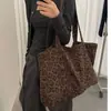 Bolso de Hombro de Lona Grande Personalizado Transfronterizo Retro Estampado de Leopardo para Viajar Bolso Tote Nuevo Otoño e Invierno 2025