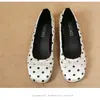 Zapatos de Mujer Estilo Nuevo de Principios de Primavera con 3 cm de Aumento Oculto de Altura, Piel Suave, 2026 Nuevo Estilo Dulce con Lunares y Lazo, Punta Redonda, Boca Baja, Zapatos de Salón