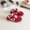 Tenis Versátiles de Moda para Niñas para Uso Diario al Aire Libre 2025 Verano Nuevo Estilo Estilo Velcro para Niños Zapatos para Correr Convenientes