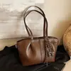 Bolsa Retrô Maillard Grande Capacidade Outono e Inverno para Mulheres 2024 Nova Moda Bolsa de Ombro para o Dia a Dia Bolsa Tote de Mão