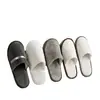 Pantuflas desechables de forro polar coral para hotel de estrellas, engrosadas, específicamente para hoteles y casas de huéspedes, adecuadas para uso doméstico y para recibir invitados, pantuflas antideslizantes de invierno