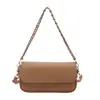 Bolso tipo baguette de alta gama, bolso retro para el hombro para mujer, nuevo bolso cruzado versátil 2026, bolso de hombro para el día a día súper popular