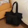 Novas Bolsas de Grande Capacidade para Outono e Inverno para Estudantes do Sexo Feminino Frequentarem as Aulas, Bolsas Tote Versáteis de Estilo Literário de Nicho e Elegantes