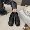 Elegante novo simples francês retrô cinto versátil interno aumento de altura 2026 raso 3cm mocassins sapatos pequenos de couro