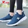 Zapatos de Hombre Xtep 2026 Zapatillas para Correr Zapatos Casuales para Hombre Genuinos Primavera y Otoño Negro Transpirables Zapatos Deportivos Tecnología de Hidrógeno