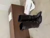 []Botas Longas Femininas Novas Outono/Inverno 2026 Bico Quadrado Salto Grosso Couro Empilhado Franzido Fivela Botas Calça