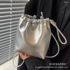 Bolsas Pequenas de Moda Tendência para Mulheres Este Ano 2026 Novas Bolsas de Ombro Populares Estilo Celebridade da Internet Bolsas Transversais Elegantes para Celular