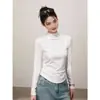 Blusa feminina básica branca de gola alta dobrada com mangas compridas para primavera e outono, com cintura marcada, efeito emagrecedor e tecido elástico, adequada para usar em camadas e como base para o trabalho