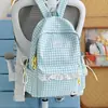 Mochila Fresca Estilo Coreano com Estampa Xadrez e Bolinhas com Acabamento em Renda, Pequena Mochila Escolar para Meninas, Adequada para Alunos do Ensino Fundamental II e Médio, Bolsa para Mulheres que se Deslocam