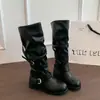 Hebilla de cinturón estilo retro de altura media-alta, botas de vaquero occidentales por debajo de la rodilla, nuevas botas de montar de moda plisadas otoño e invierno 2026
