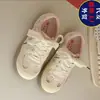 Novos tênis baixos com estampa floral rosa para mulheres, primavera de 2026, design de nicho chique, estilo coreano de estudante, tênis brancos respiráveis.