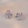 Aretes para Mujer, Aretes de Flor Corazón con Circonita Micro-pavimentada de Cobre, Nueva Moda de Nicho, Diseño Simple, Joyería de Temperamento y Versátil