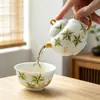 Nuevo soporte de cerámica para tetera de osmanthus pintado a mano, una bandeja de té pequeña y fresca de color amarillo anaranjado para uso doméstico, una mesita de té pequeña y accesorios para ceremony de té para servir té y bocadillos