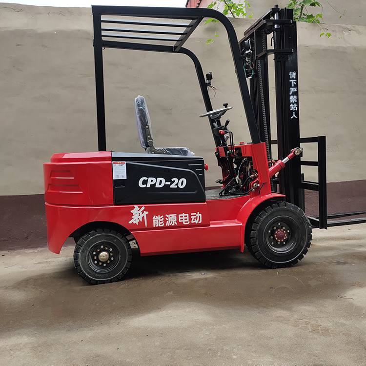 电动叉车
