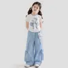 Conjunto de Verano para Niñas Nuevo Elegante Estampado de Dibujos Animados Camiseta de Manga Corta y Pantalones Cargo Conjunto de Dos Piezas para Estudiantes de Secundaria
